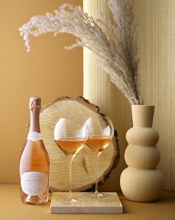 Effervescente French Bloom rosé 0,0% senza alcool Sanzalc, cantina analcolica per adulti disinibiti