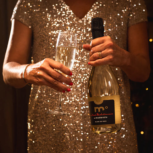 Spumante Blanc de Noir senza alcool 0,5% - La cuvée rivoluzionaria di Moderato Sanzalc, cantina analcolica per adulti disinibiti