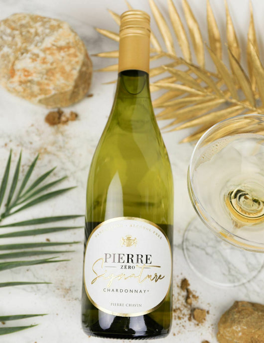 Pierre Zéro Signature Chardonnay vino bianco analcolico 0,5% biologico Sanzalc, cantina analcolica per adulti disinibiti
