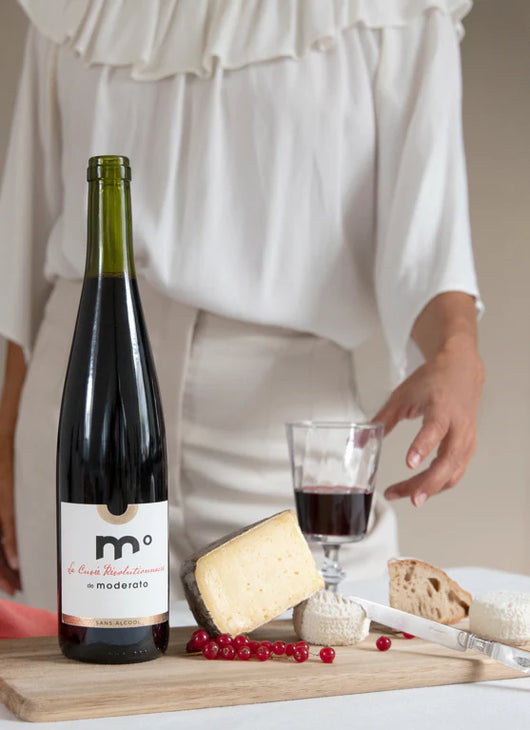 Vino rosso Merlot-Tannat senza alcool 0,5% - La Cuvée rivoluzionaria di Moderato Sanzalc, cantina analcolica per adulti disinibiti