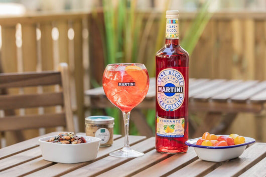 Aperitivo Martini Vibrante 0,5% senza alcool - Sanzalc, cantina analcolica per adulti disinibiti